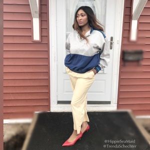 Vintage Preppy Chic Sweater!!